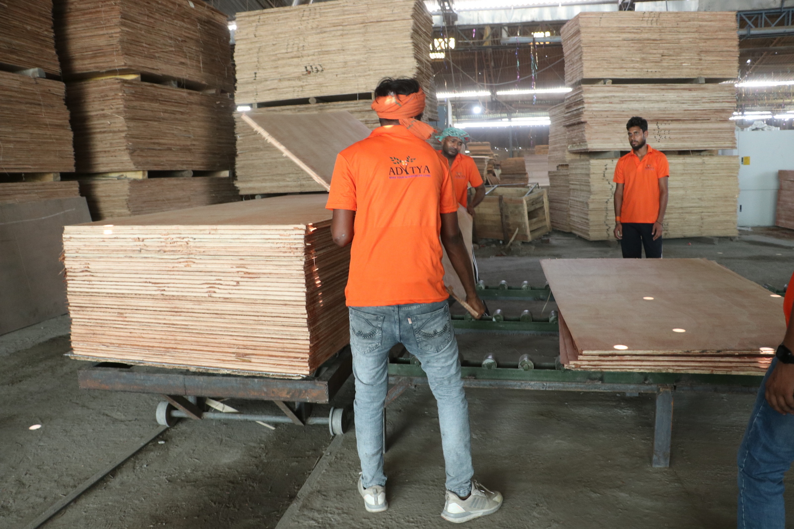 Plywood in interior design